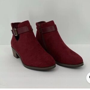 Market & Spruce Odeya Cut Out Heel Wine Women's Bootie. Side Zipper 2” Heel NWOT